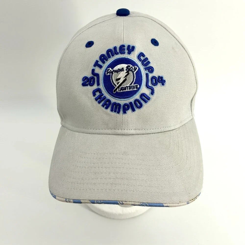 Tampa Bay Lightning 2004 Stanley Cup Champions New Era Hat (E)